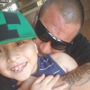 Meet your Posher, Ray